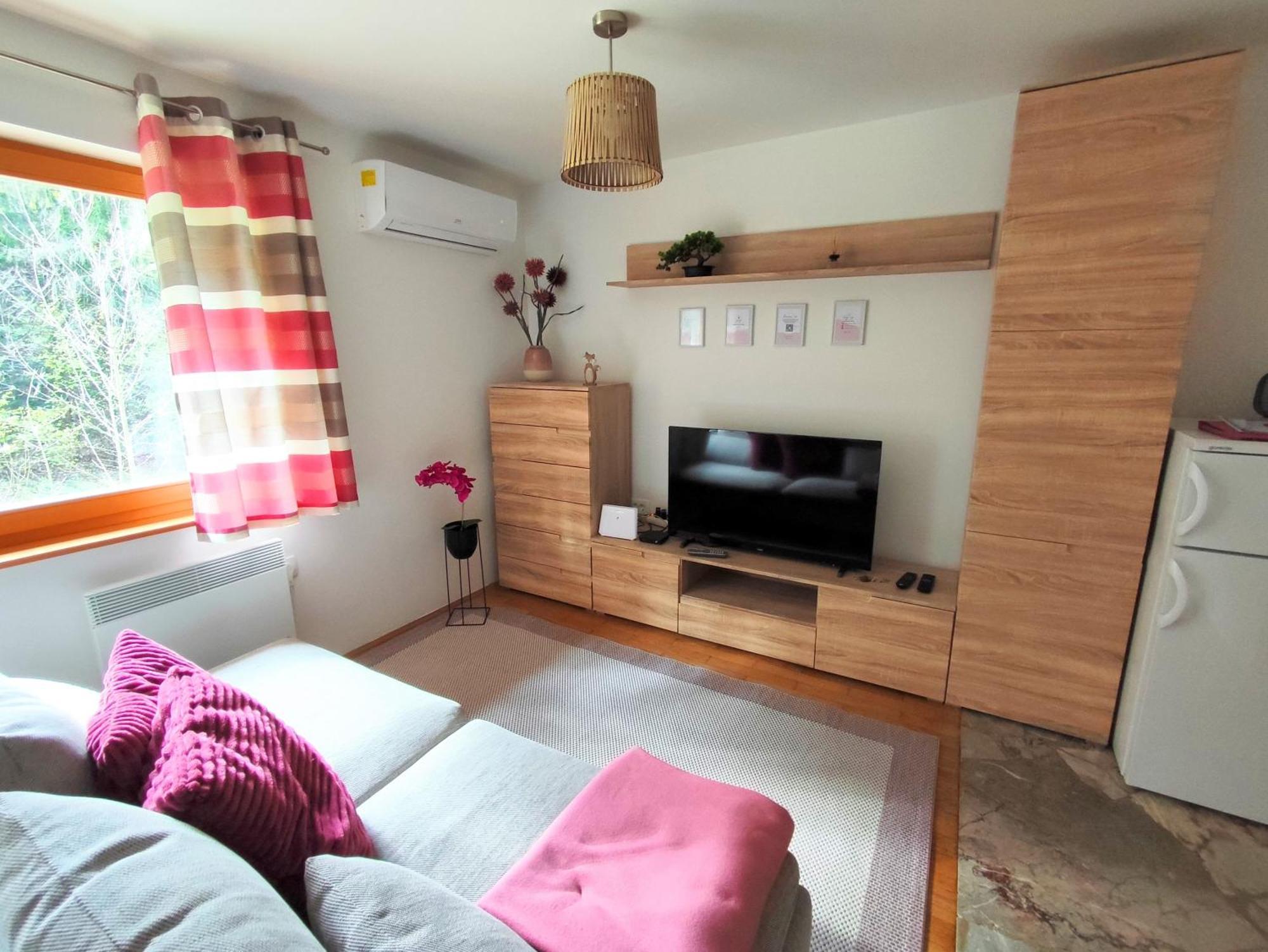 Forest House Villa Vrhnika Bagian luar foto